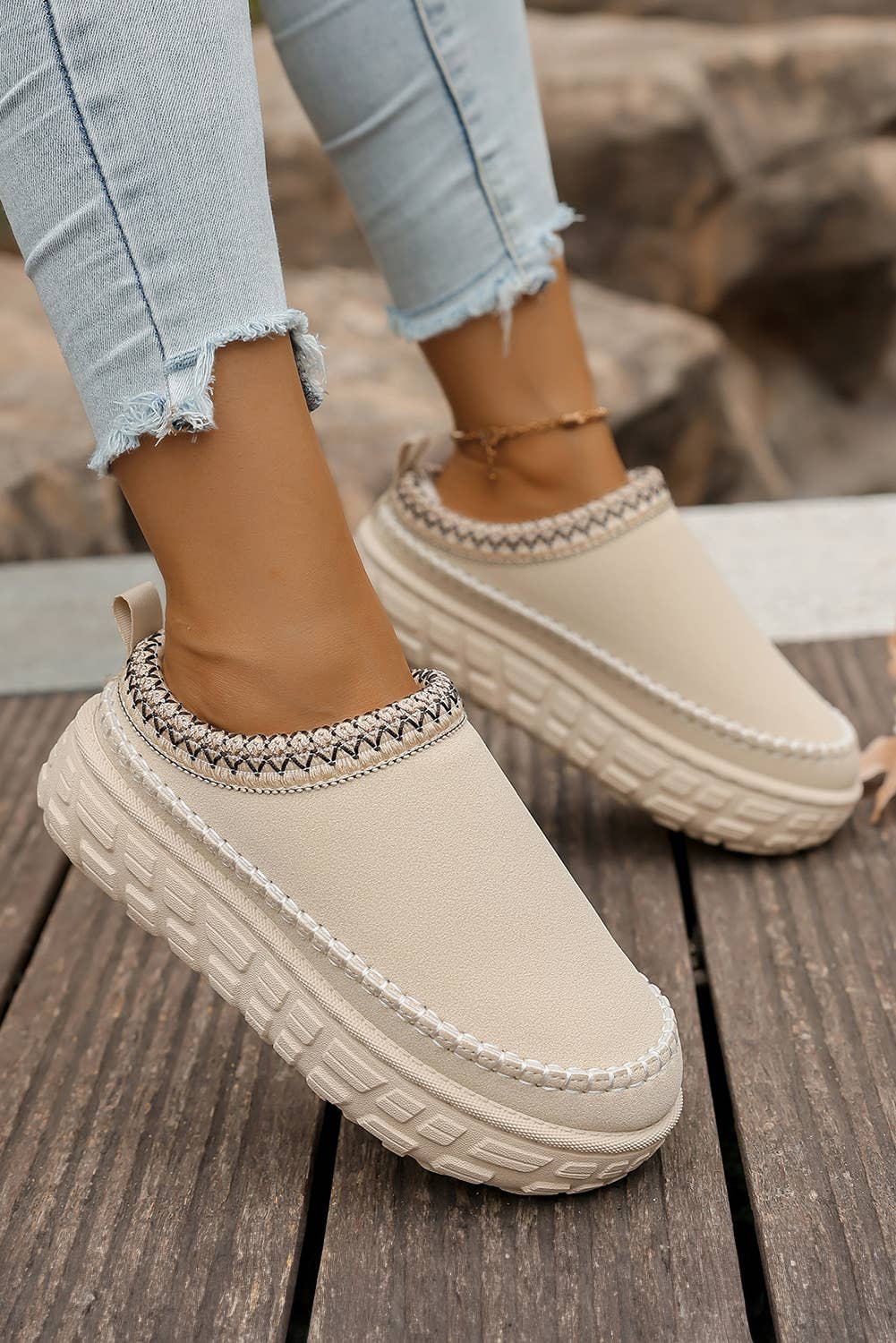 Contrast Stitch Detail Suede PU Plush Slippers | US7-10