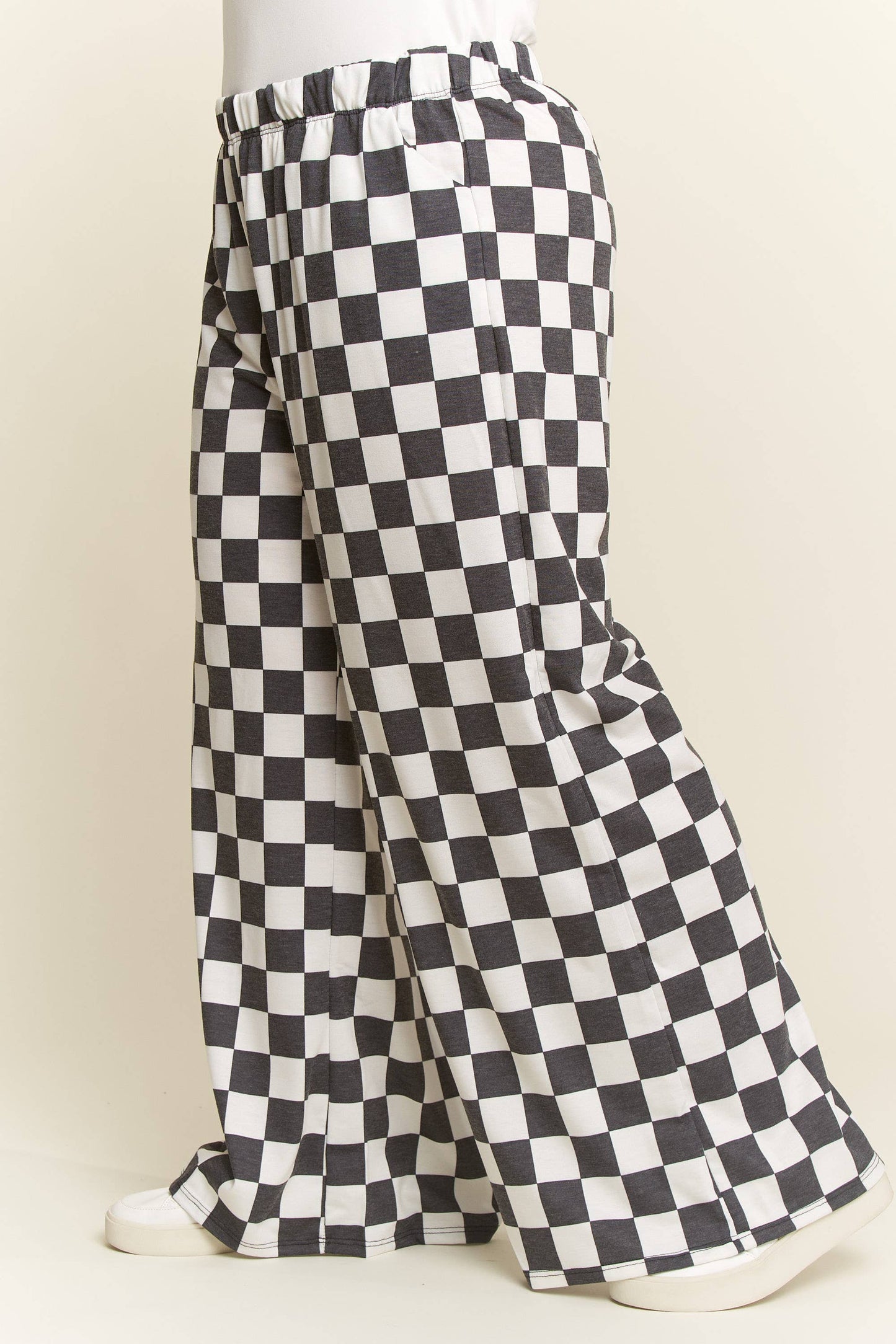 PLUS SIZE CHECKERED PANTS