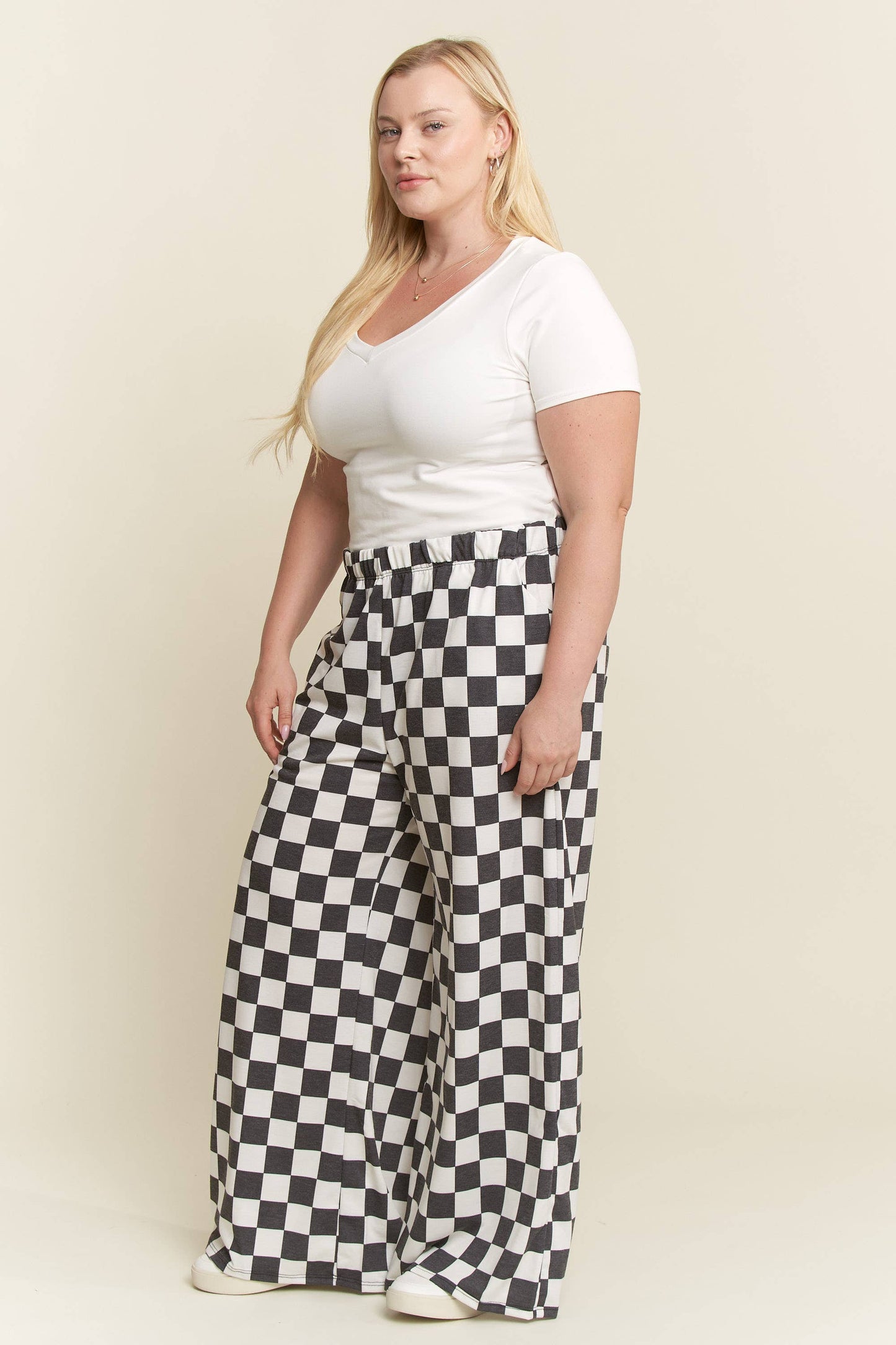 PLUS SIZE CHECKERED PANTS